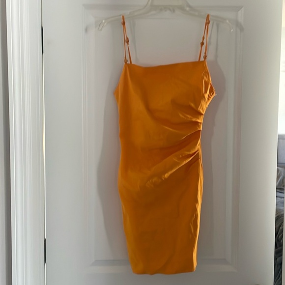 Zara Dresses & Skirts - ZARA size Small NWT EXCELLENT CONDITION $50